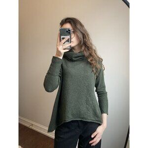 Green QI Cashmere Turtleneck SIze M